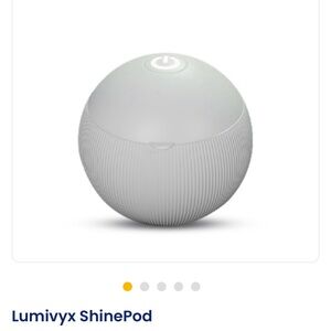 Lumivyx shine pod for Invisalign/retainer trays